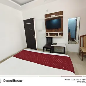 Otel Royal Unit Of Gross Group, Yeni Delhi