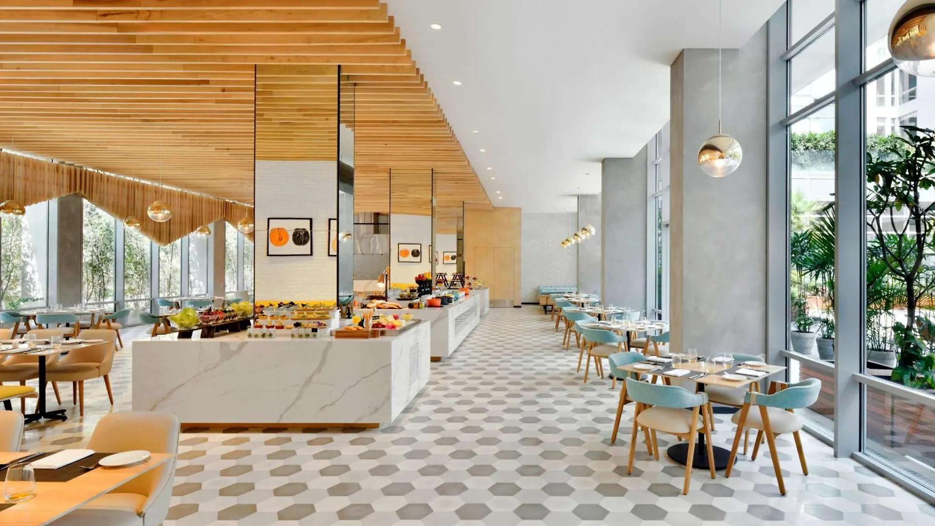Hotel Aloft New Delhi Aerocity