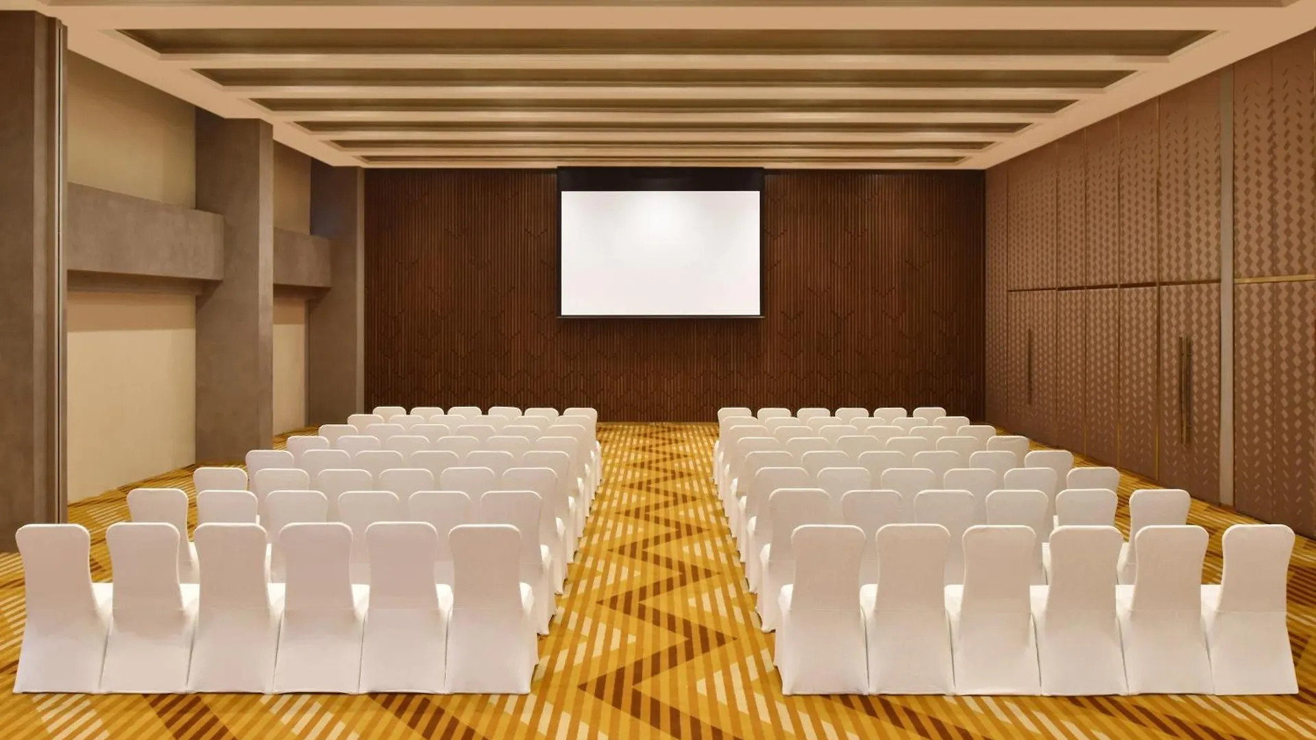 Aloft New Delhi Aerocity 5*,  India