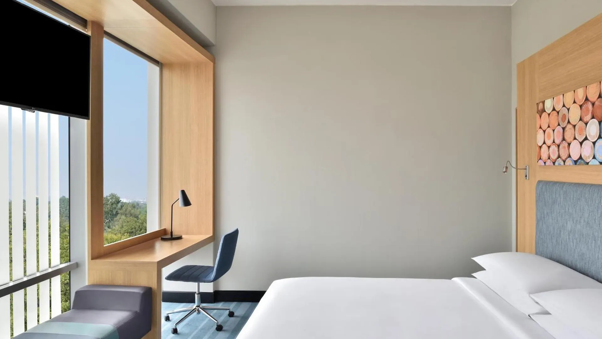 Hotel Aloft New Delhi Aerocity